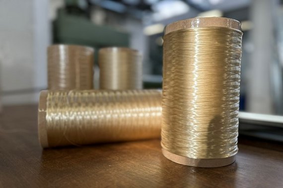 Funktionalisierte Multifilamentgarne aus reinem Chitin 