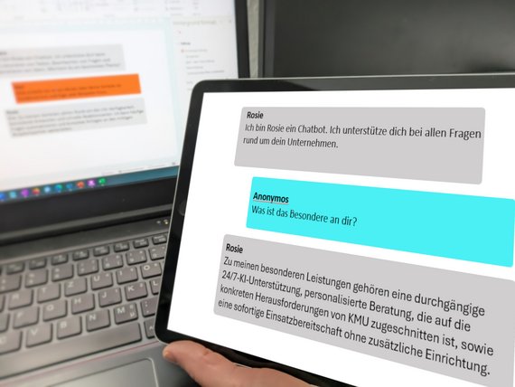 Computer Bildschirme mit Chatbot